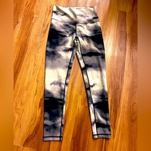 Calia by Carrie Underwood 7/8 Leggings size Small